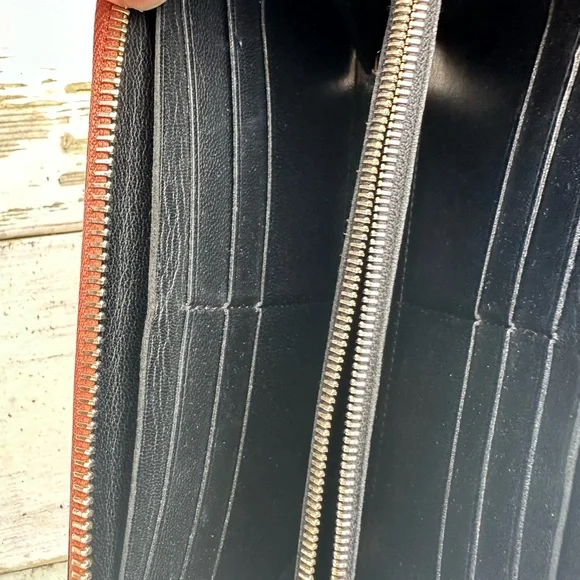 LV Rare 🧳 Louis Vuitton Voyage wallet - Picture 11 of 15